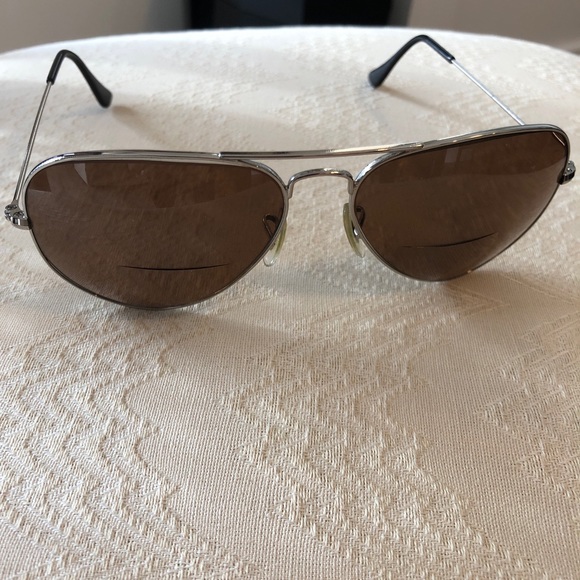 Ray Ban Classic Aviator Sunglasses. - Picture 6 of 10